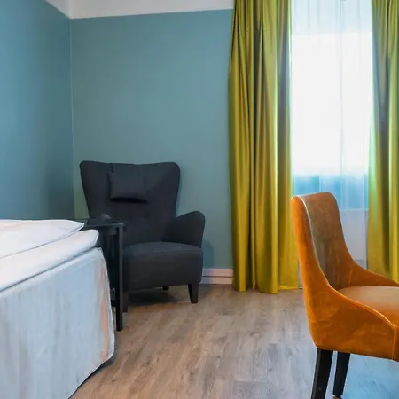 Hotel Thon Linne 4*